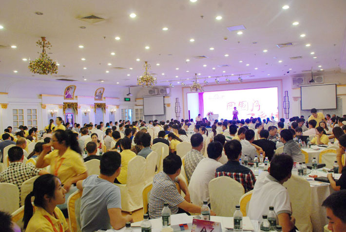 團圓月，百度情——2014年百度推廣中秋答謝會活動報道